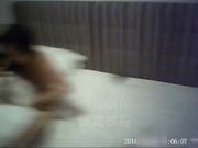 龙哥快捷酒店约啪艺校白嫩大学生妹子身材火辣激情69快速抽送妹子呻吟不停干完了还用自慰棒自己搞太骚了